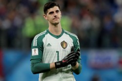 Transfer Courtois ke Madrid Menunggu Chelsea Dapat Kiper Baru