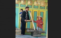 Melestarikan Permainan Tradisional via Kampung Dolanan