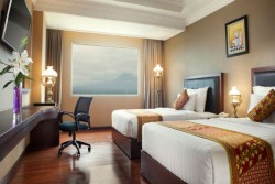 Bertabur Promo di The Rich Jogja Hotel