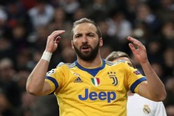 Menunggu Manuver Sarri Mengikat Higuain 