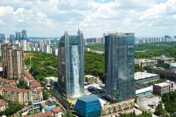 Air Terjun Artifisial di Gedung Perkantoran Ini Sedot Biaya Listrik Rp1,7 Juta per Jam