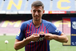 Bek Baru Barca Senang Tak Lagi Harus Mengadang Messi