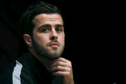 ICC 2018: Lawan Bayern Bisa Jadi Laga Perpisahan Pjanic Bersama Juve 