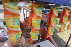 Mahasiswa Pasar Potensial Beras Saset