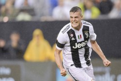 Bersinar di ICC 2018, Striker Muda Juventus Dipinjamkan ke Genoa