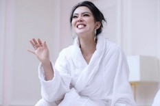 Siapa Sangka, Tiket Konser Syahrini Seharga Rp25 Juta Laris Manis!