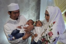 Cerita Ustaz Solmed Kebingungan Cari 4 Kambing untuk Akikah Putra Kembarnya