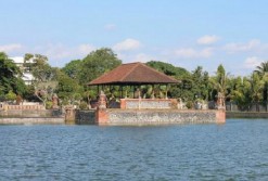 Wisata Lombok Tak Melulu Pantai Lho   