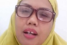 Terancam 4 Tahun Penjara, Ely Sugigi Nangis-Nangis