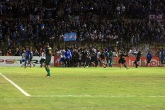 OPINI: Kerusuhan Suporter dan Rasisme Sepak Bola