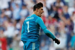 Courtois Mangkir dari Latihan, Chelsea Sibuk Cari Kiper