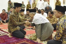 Andi Arif: Pak Ma'ruf Amin Jujur, Jadi Cawapres Tak Perlu Gotong Kardus