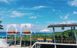 Jangan Salah Sangka, Ini Bukan Santorini, Ini di Tanjung Bira