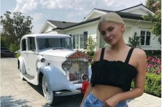 Kylie Jenner Dapat Hadiah Mewah dan Spektakuler dari Pacarnya