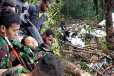 Kisah Pilu Bocah Jumaidi, Selamat Setelah Dipeluk Ayahnya Melompat dari Pesawat