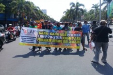 Di Klaten, Penangkar dan Penghobi Burung Turun ke Jalan