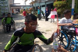 Keterbatasan Fisik Tak Jadi Halangan, Siswa SLB Bakti Wiyata Semangat Ikut Lomba 17-an