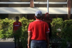 Peringatan HUT Ke-73 Kemerdekaan RI : Timnas U-19 Gelar Upacara dan Lomba di Halaman Hotel UNY  