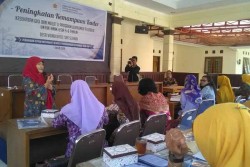 DPKM UGM Tingkatkan Kader Kesehatan Gigi dan Mulut di Desa Wonokerto