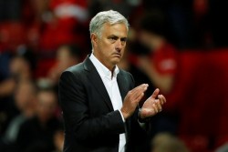 MU Bermain Buruk, Mou Tetap Aman di Kursi Pelatih