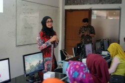 Cegah Anak Terpapar Pornografi, Dosen UMY Gelar Pelatihan Parental Control