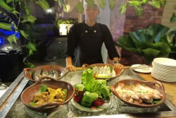 Crystal Lotus Suguhkan Kuliner Nusantara