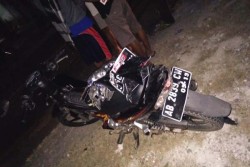 Menabrak Truk Parkir, Pemuda Semin Tewas