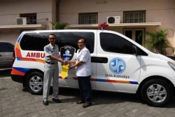 Jasa Raharja Hibahkan Ambulans Khusus Korban Lakalantas