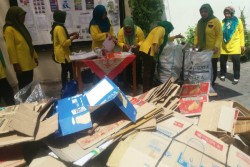 Suryo Resik Menjadi Contoh di Tengah Merosotnya Kualitas Bank Sampah di Jogja