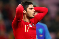 Goncalo Guedes Pindah Permanen ke Valencia