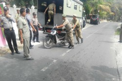 Sepasang Remaja Tercyduk di Kamar Hotel, Si Perempuan Menangis Histeris