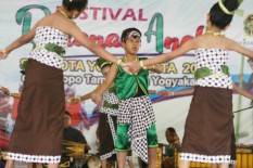 Festival Dolanan Anak Selamatkan Anak dari Ancaman Gawai