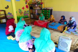 UII Sumbangkan Hibah dan Berbagi Pengetahuan tentang Tumbuh Kembang Anak