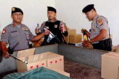 Ratusan Botol Miras Disita Petugas Gabungan Bantul 