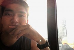 Siwon Super Junior Joging Sendirian di Jalanan Jakarta Bikin Fans Histeris!