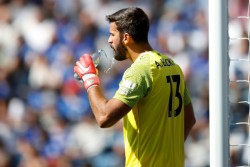 Alisson Tak Lebih Baik dari Karius