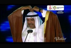 Lucunya, Presiden OCA Bikin Gestur Cinta ala K-Pop di Penutupan Asian Games 2018
