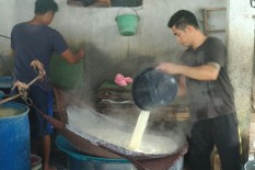  Dampak Pelemahan Rupiah, Harga Kedelai Impor Naik, Pengrajin Tahu di Gunungkidul Panik