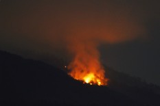 Area Lereng Merapi Terbakar