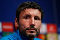 Barcelona Vs PSV: Van Bommel Kembali ke Camp Nou
