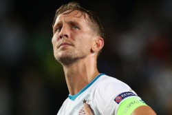Tumbangkan Ajax dengan Telak, Pelatih PSV Puji Sang Kapten