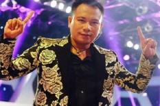 Kasihan... Setelah Ditinggal Angel Lelga, Vicky Prasetyo Cuci Baju dan Makan Sendiri