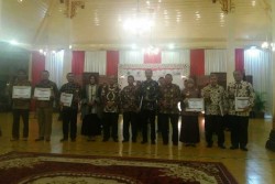 KID DIY Beri Penghargaan Keterbukaan Informasi pada Lembaga Publik