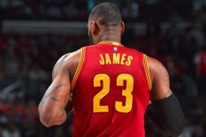 Pemain NBA: Rumah LeBron James Dijaga Pengawal Bersenjata