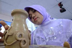 Yuk, Belajar Membuat Gerabah Bersama Made