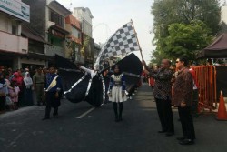 Puluhan Komunitas Ramaikan Karnaval Road to Jogja Fashion Week 2018