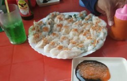 Yuk ke Rumah Kuno Singkawang, Mencicipi Kue Choi Pan yang Dimasak Turun Temurun