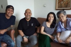 Indro Warkop Ingin Satu Liang Lahad dengan Mendiang Istri