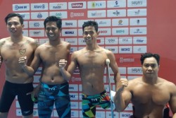 Atlet Estafet Para Renang 100M Gaya Ganti Putra Sumbang Perunggu