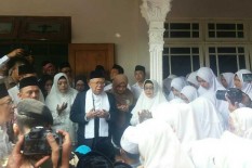 Kunjungi Ponpes Krapyak Jogja, Ma'ruf Amin Pimpin Doa
